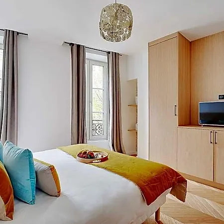 Spacious - 2br/6p - Le Marais 2*